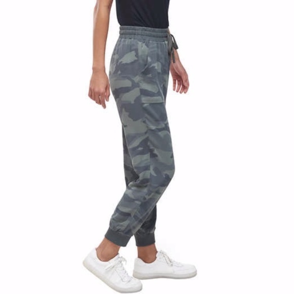 NEW SPLENDID Camo Knit Jogger Pants - Picture 6 of 6